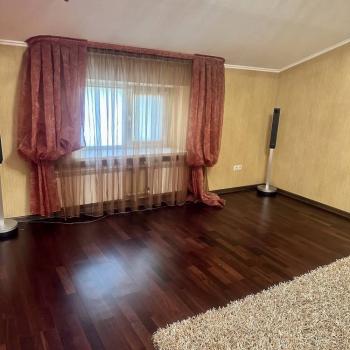 Продается 3-х комнатная квартира, 175 м²