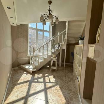 Продается Многокомнатная квартира, 283 м²