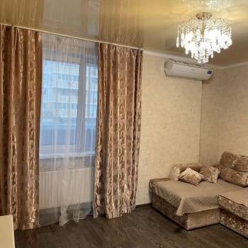 Сдается 1-комнатная квартира, 39 м²