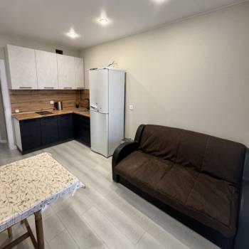 Сдается 1-комнатная квартира, 42 м²