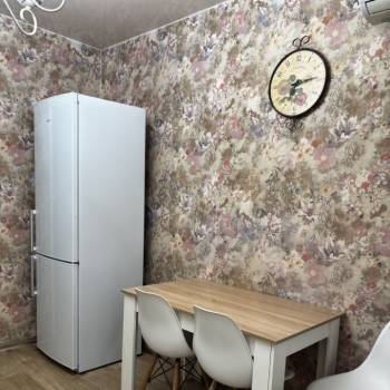 Сдается 2-х комнатная квартира, 70 м²