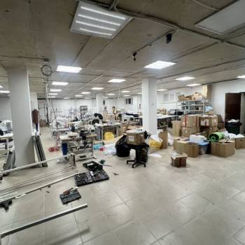 Сдается Нежилое помещение, 240 м²