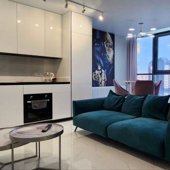 Продается 1-комнатная квартира, 54 м²