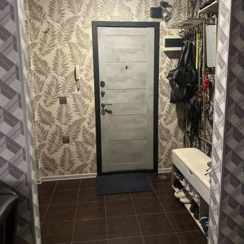 Продается Многокомнатная квартира, 75 м²