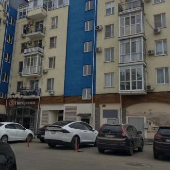 Продается 1-комнатная квартира, 37 м²