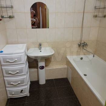 Сдается 2-х комнатная квартира, 75 м²