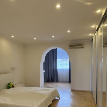 Продается 2-х комнатная квартира, 100 м²