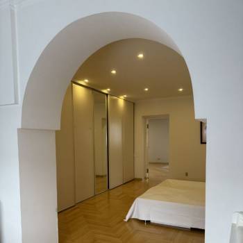Продается 2-х комнатная квартира, 100 м²