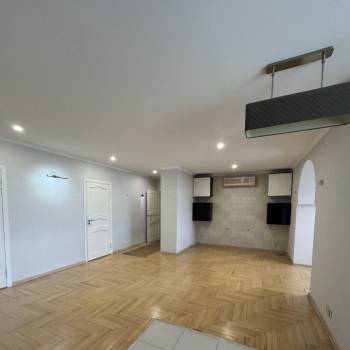 Продается 2-х комнатная квартира, 100 м²