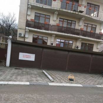 Продается Многокомнатная квартира, 220 м²