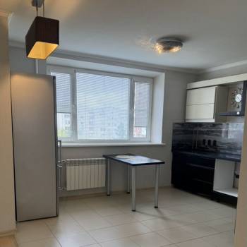 Продается 3-х комнатная квартира, 100 м²