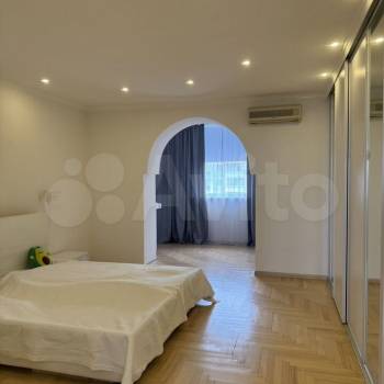 Продается 3-х комнатная квартира, 100 м²