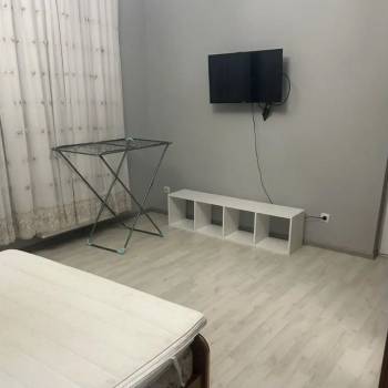 Сдается 1-комнатная квартира, 46 м²