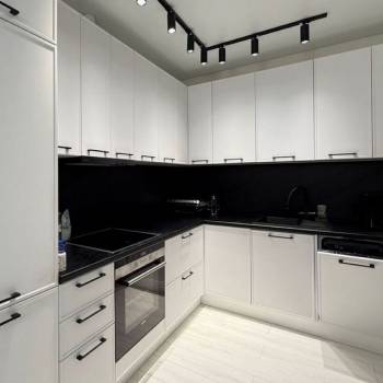 Продается 1-комнатная квартира, 47 м²