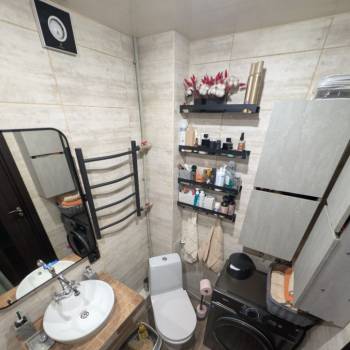 Продается Многокомнатная квартира, 60 м²