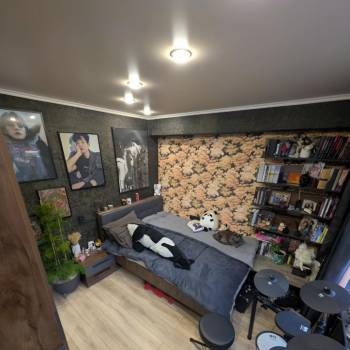 Продается Многокомнатная квартира, 60 м²