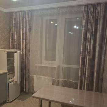 Сдается 1-комнатная квартира, 37 м²