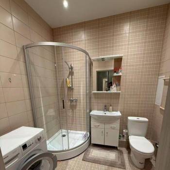 Продается 1-комнатная квартира, 47 м²