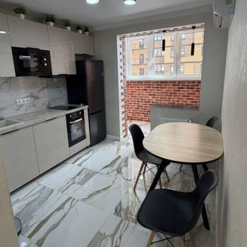 Продается 1-комнатная квартира, 39 м²