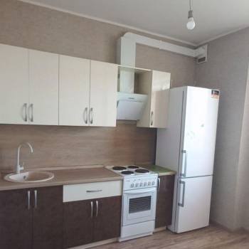 Сдается 1-комнатная квартира, 39 м²