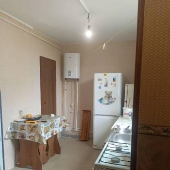 Продается 1-комнатная квартира, 37,3 м²