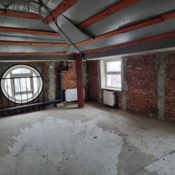 Продается 1-комнатная квартира, 49 м²