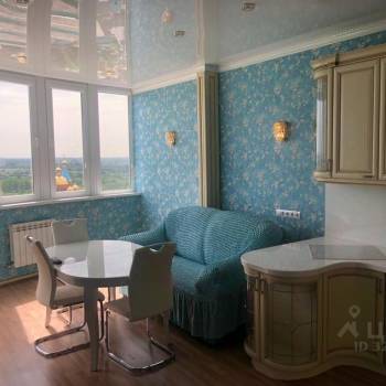 Сдается 1-комнатная квартира, 55 м²