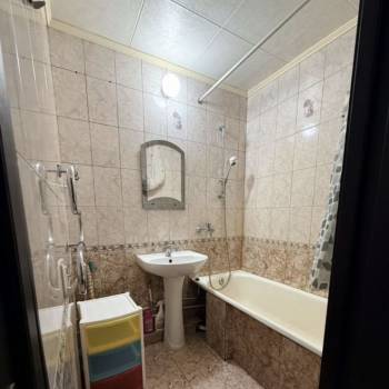 Продается Многокомнатная квартира, 98 м²