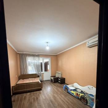Продается Многокомнатная квартира, 98 м²