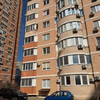 Сдается 1-комнатная квартира, 50 м²