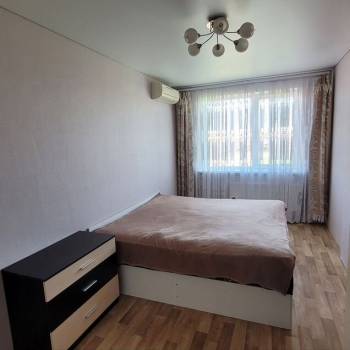 Сдается 1-комнатная квартира, 43 м²