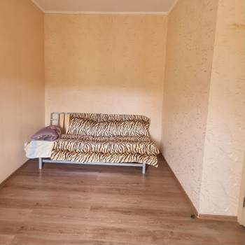 Продается 1-комнатная квартира, 28,6 м²