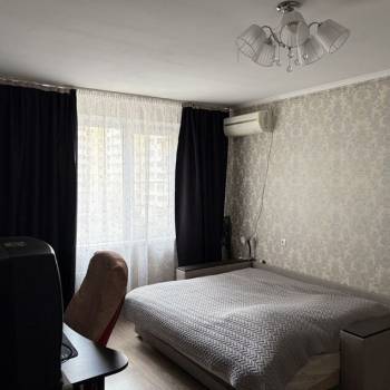 Продается 1-комнатная квартира, 38,1 м²