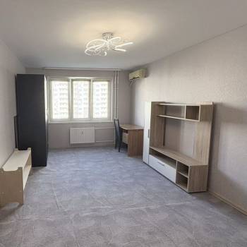 Продается 1-комнатная квартира, 37,7 м²