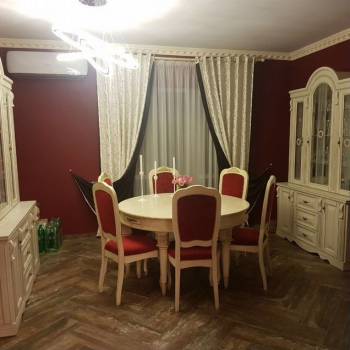 Продается 3-х комнатная квартира, 137,2 м²