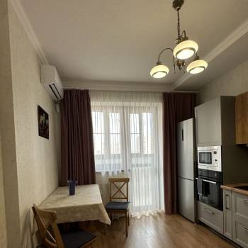 Сдается 1-комнатная квартира, 44 м²