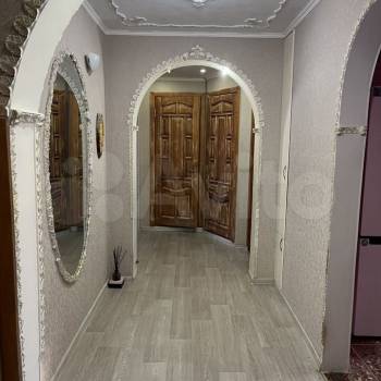 Продается Многокомнатная квартира, 74,9 м²