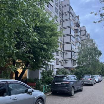 Продается Многокомнатная квартира, 74,9 м²