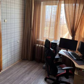 Продается Многокомнатная квартира, 74,9 м²