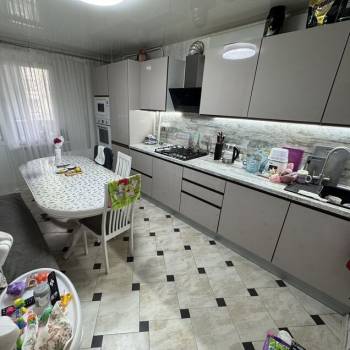 Продается 3-х комнатная квартира, 75,6 м²