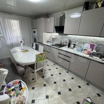 Продается 3-х комнатная квартира, 75,6 м²