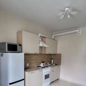 Сдается 1-комнатная квартира, 39 м²