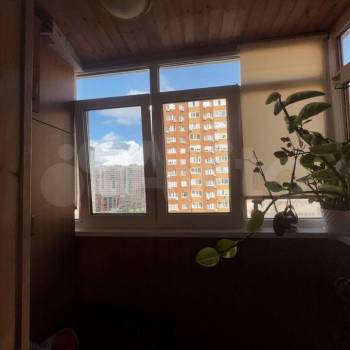 Продается 1-комнатная квартира, 42 м²
