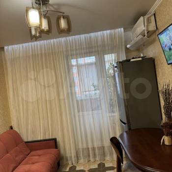 Продается 1-комнатная квартира, 42 м²