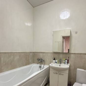 Сдается 1-комнатная квартира, 46 м²