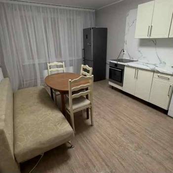 Сдается 2-х комнатная квартира, 60 м²