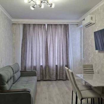 Сдается 1-комнатная квартира, 38 м²