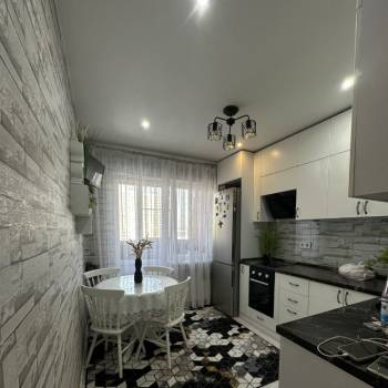 Продается 2-х комнатная квартира, 54 м²