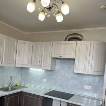 Сдается 1-комнатная квартира, 38 м²
