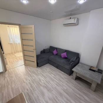 Продается 1-комнатная квартира, 42,9 м²